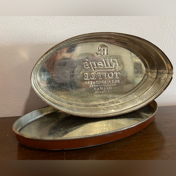 Vintage Riley’s Toffee Tin England Old Rustic Shabby Chic Halifax - Picture 7 of 7